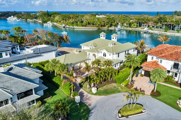 $9,495,000 | 17129 Southeast Limerick Court, Tequesta, FL 33469
