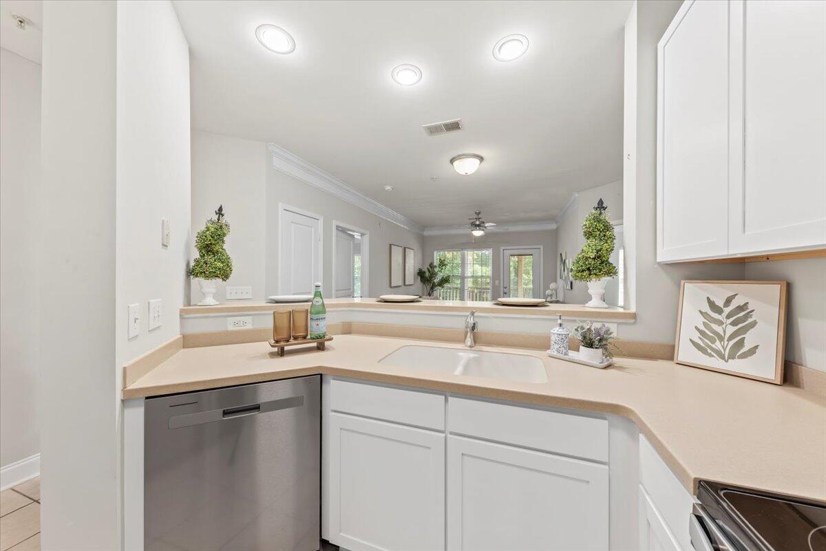 1012 Basildon Road Mount Pleasant, SC 29466 - Photo 9 of 38 06-DKM5241