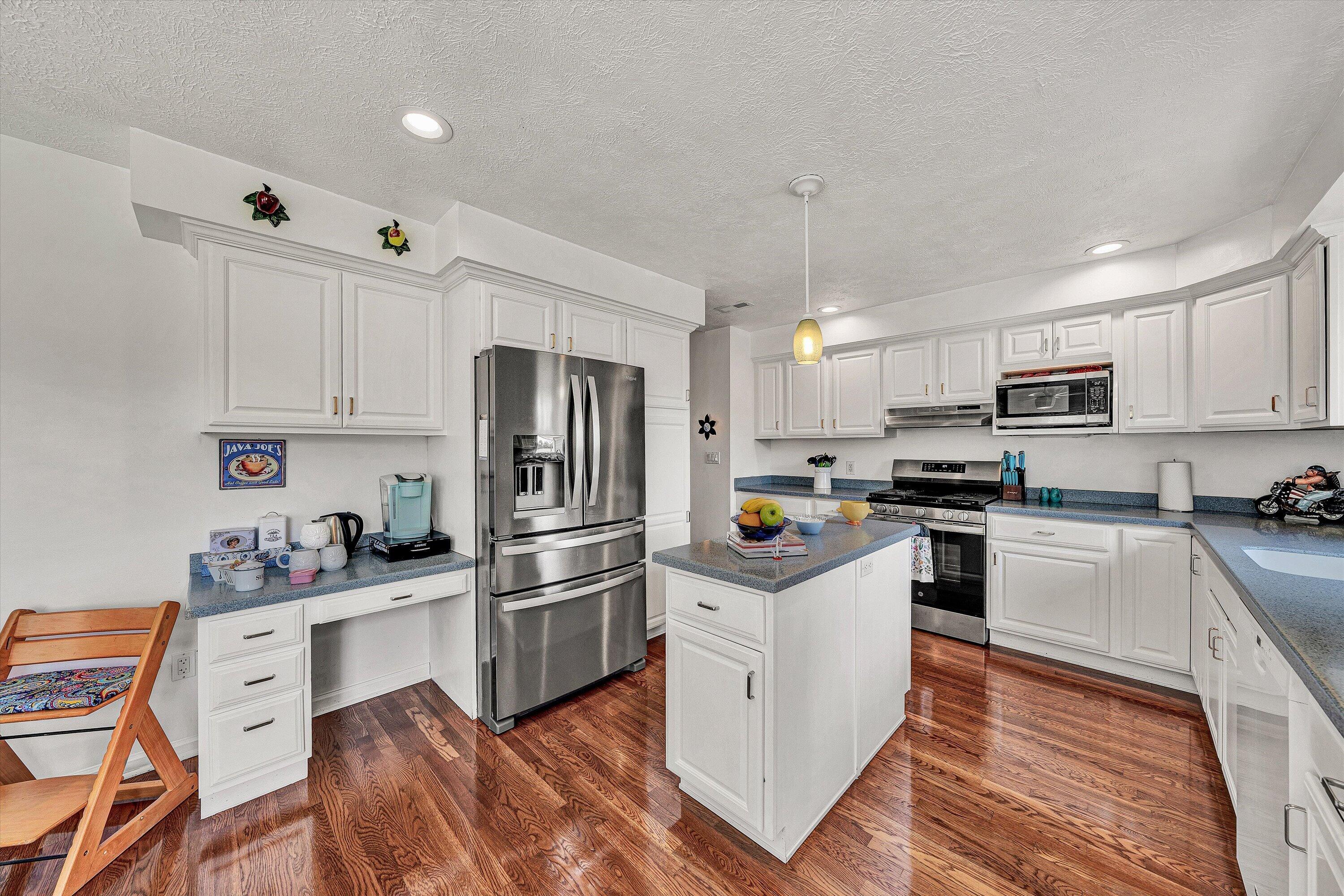 301 Indian Ridge Drive Moneta, VA 24121 - Photo 14 of 73 15-DSC00267