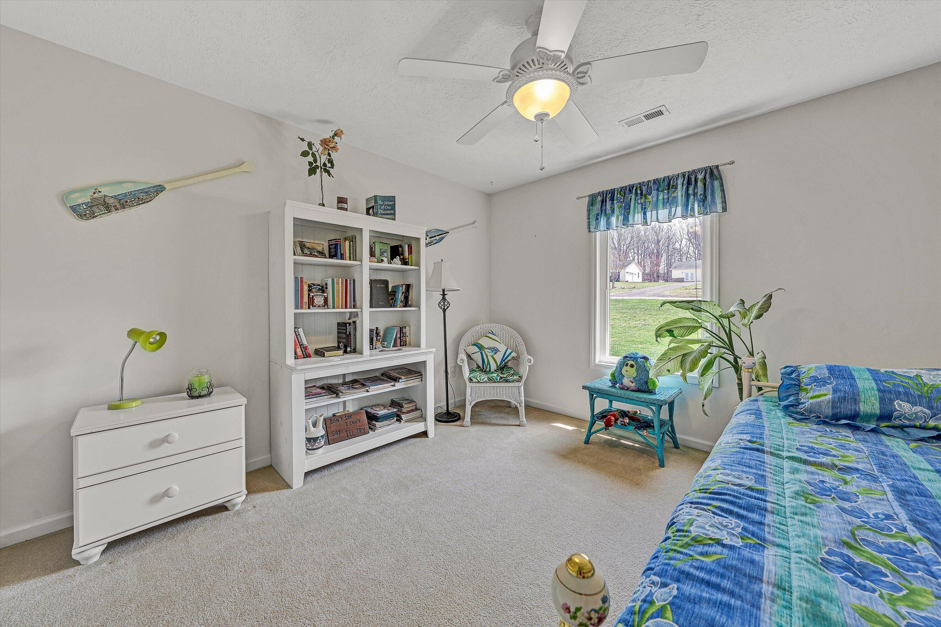 301 Indian Ridge Drive Moneta, VA 24121 - Photo 26 of 73 27-DSC00303