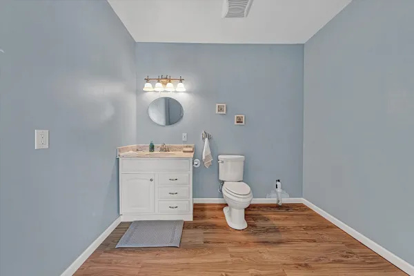 $649,000 | 301 Indian Ridge Drive, Moneta, VA 24121