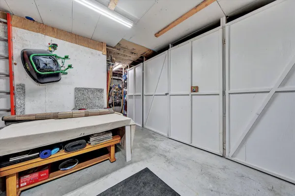 $649,000 | 301 Indian Ridge Drive, Moneta, VA 24121