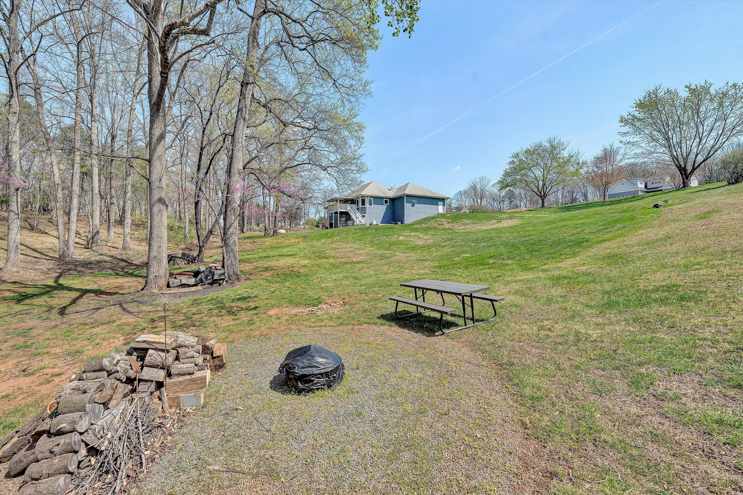 301 Indian Ridge Drive Moneta, VA 24121 - Photo 53 of 70 55-DSC00384