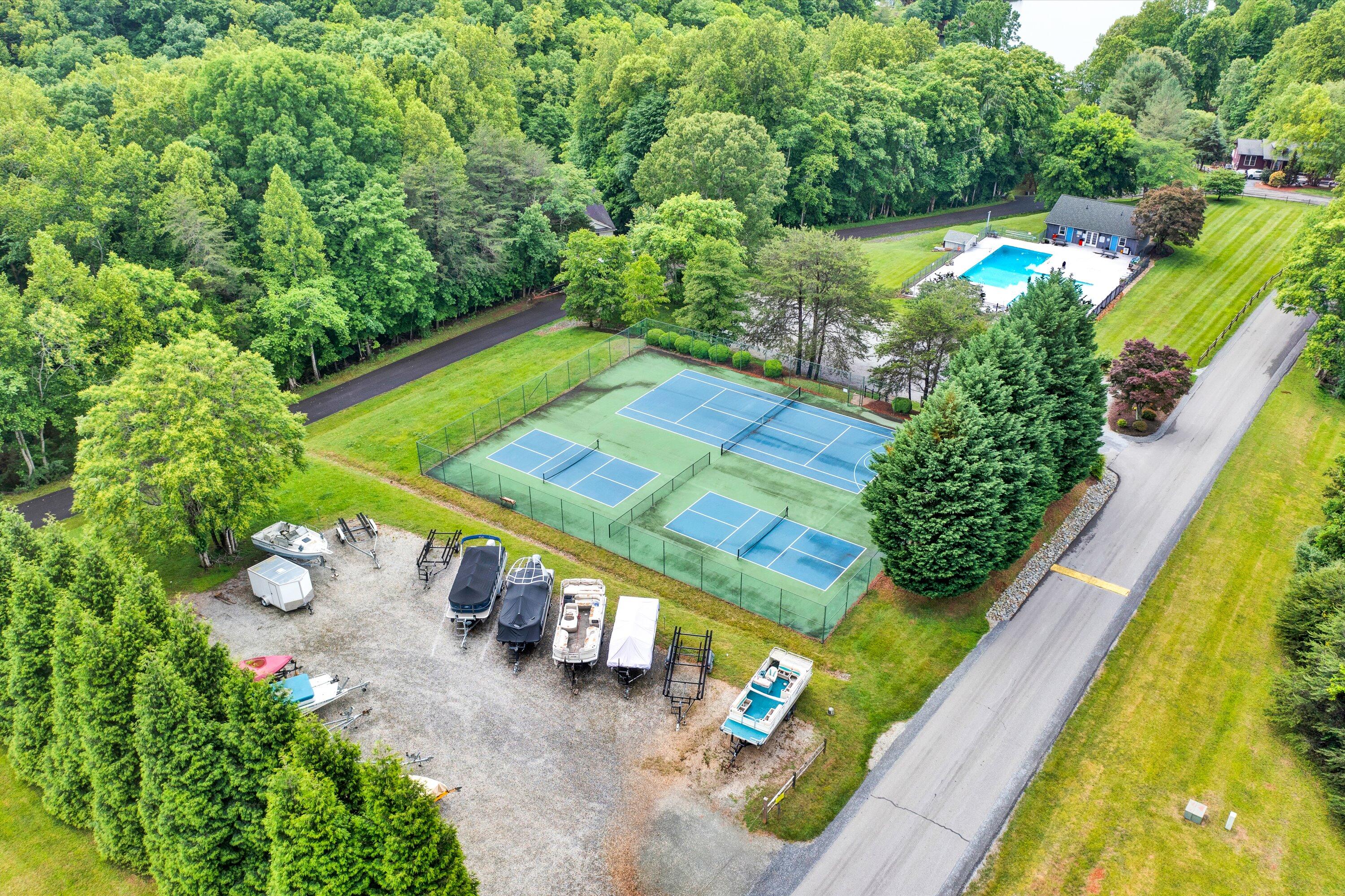 301 Indian Ridge Drive Moneta, VA 24121 - Photo 69 of 73 2-051520240052