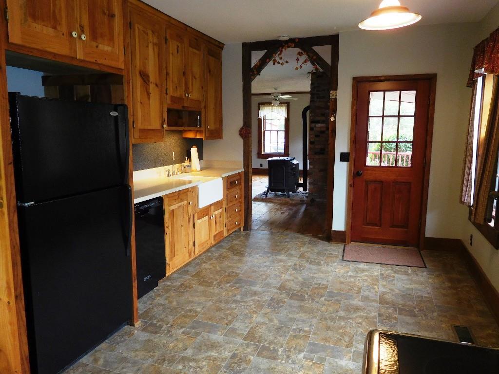 394 Depot Road Lebanon, ME 04027 - Photo 6 of 34 Welcoming Kitchen with eat in dining...