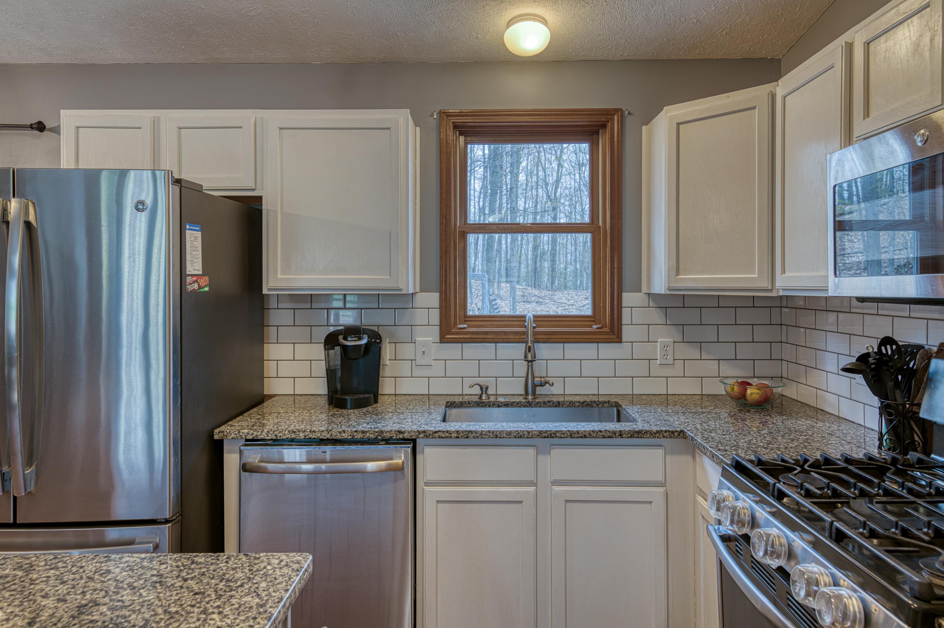 3610 Manchester Road Traverse City, MI 49686 - Photo 11 of 40