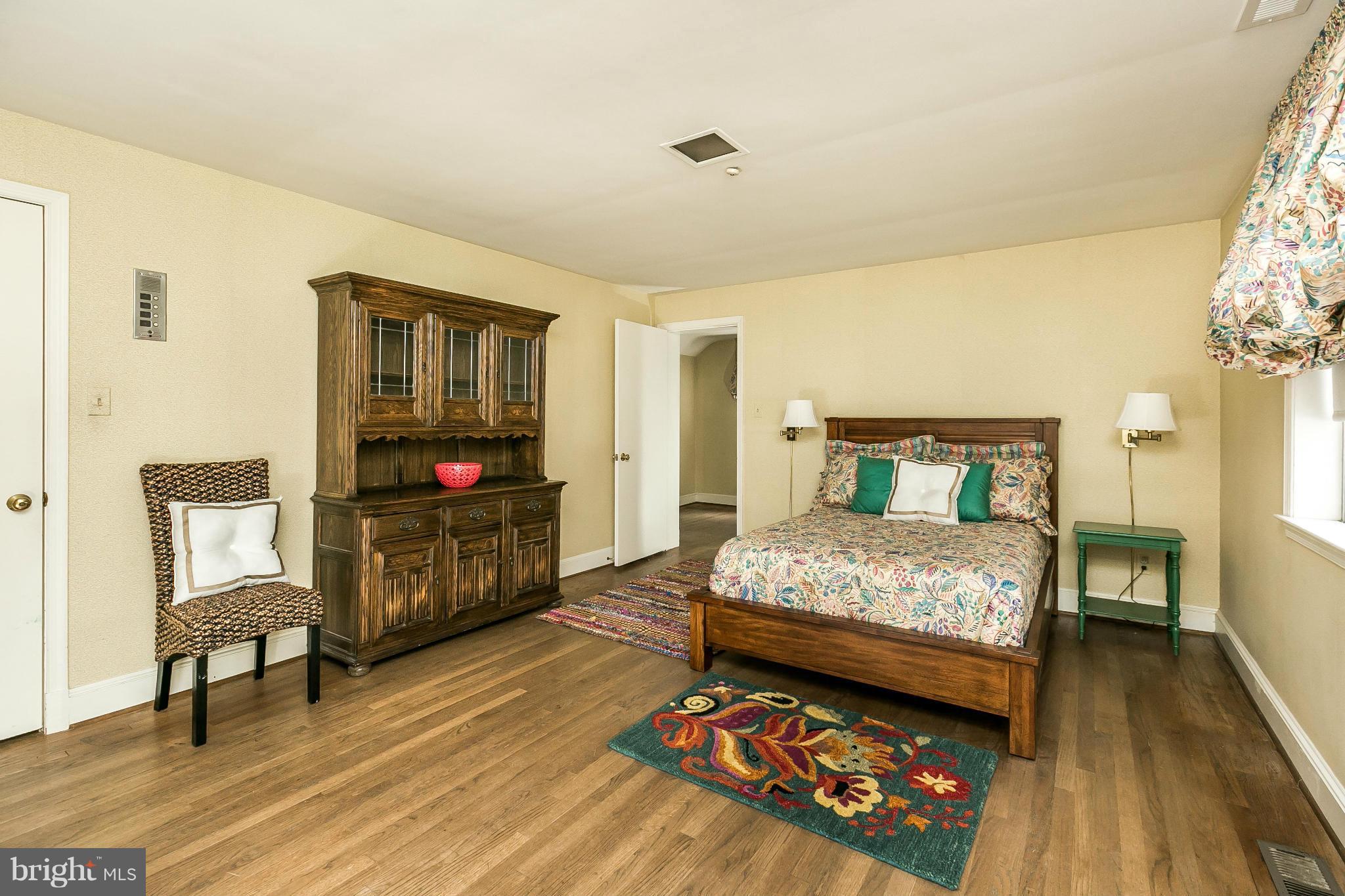 1900 South Road Baltimore, MD 21209 - Photo 22 of 30 Bedroom (Master)