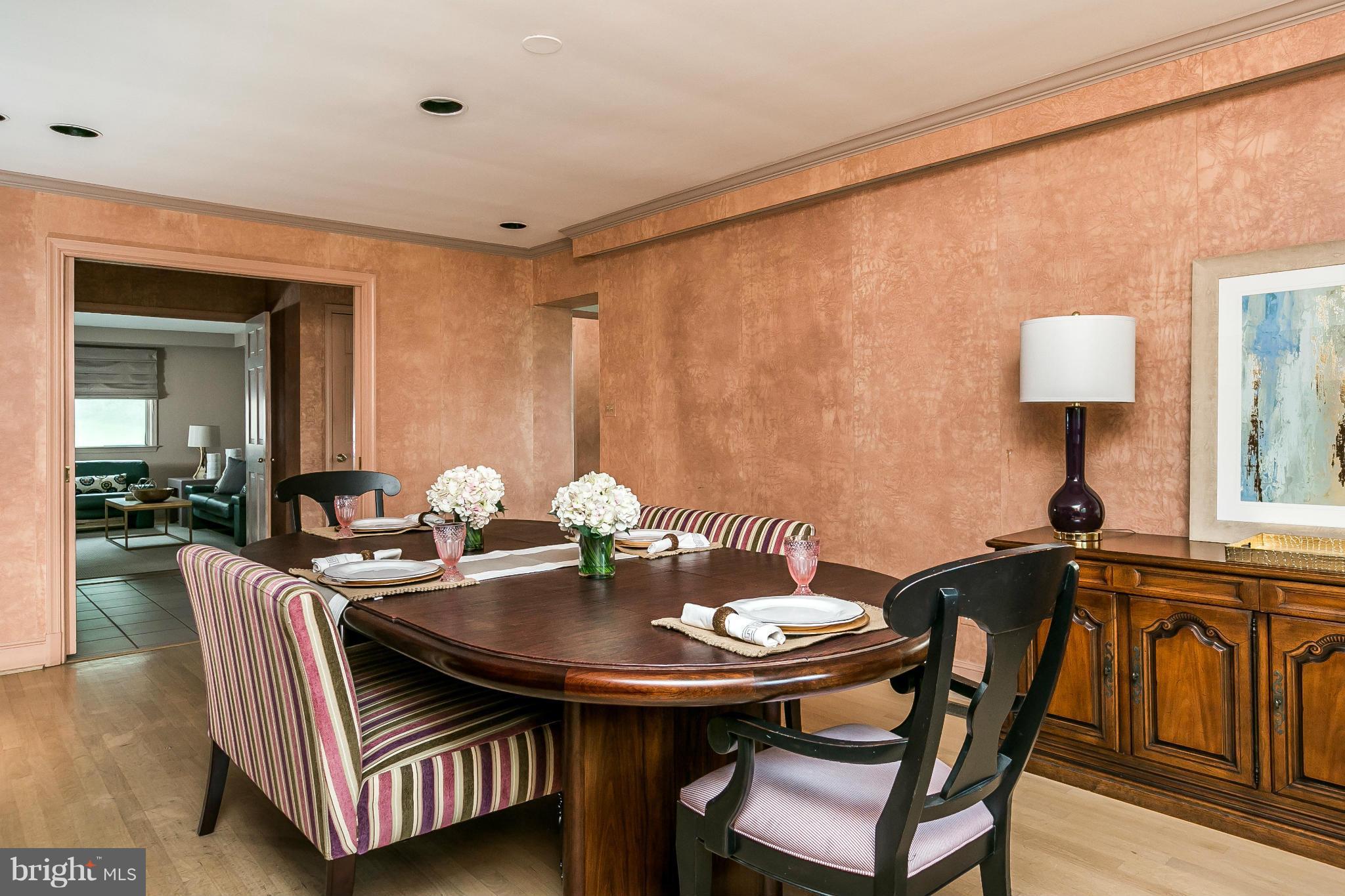 1900 South Road Baltimore, MD 21209 - Photo 7 of 30 Dining Room