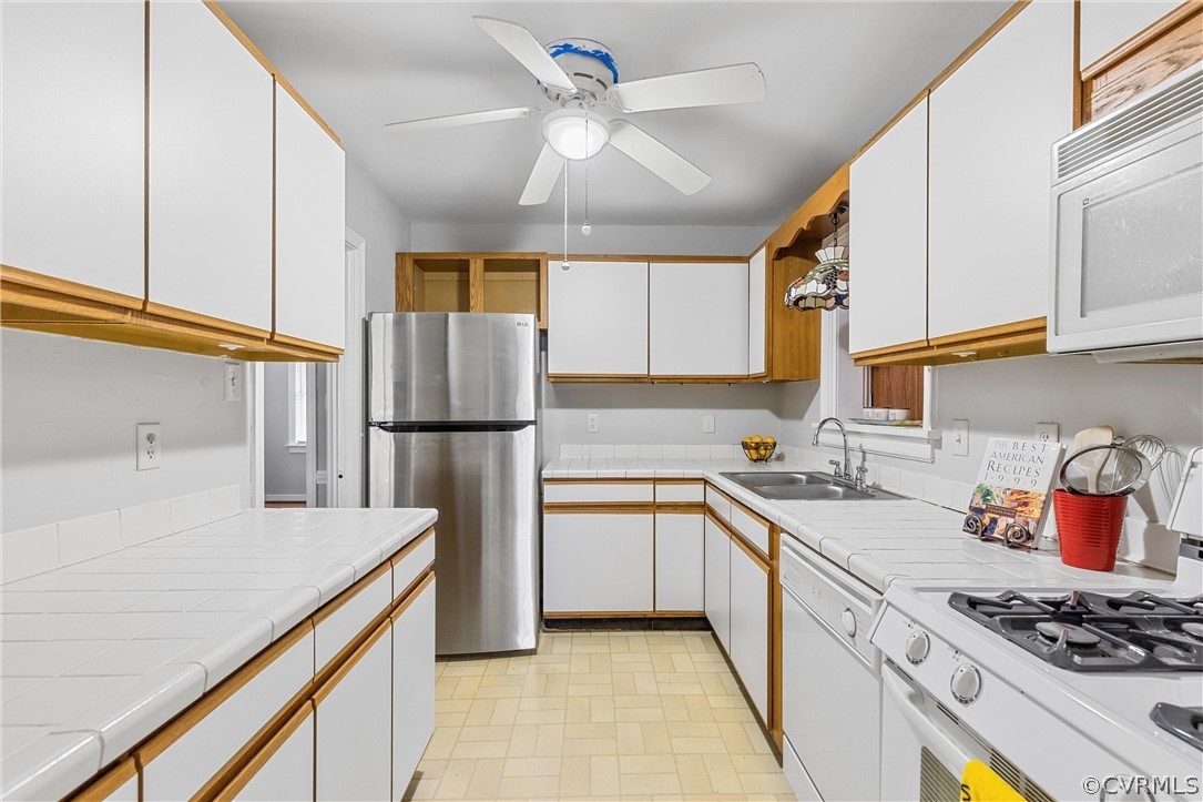 9004 Mapleton Road Henrico, VA 23229 - Photo 7 of 24 Gallery Image 7