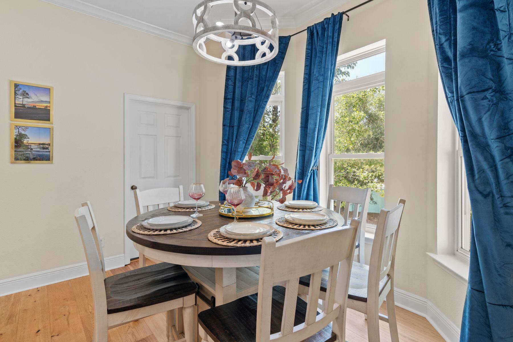 56 Spires Lane, Unit E16 Santa Rosa Beach, FL 32459 - Photo 18 of 39 dining area