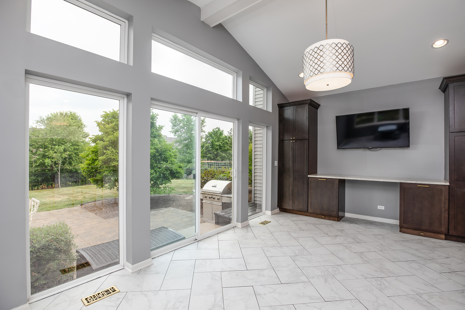 1100 Deerpath Road Aurora, IL 60506 - Photo 14 of 24