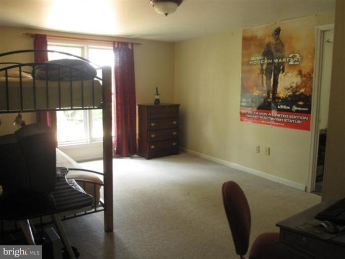 20515 Bucklodge Road Boyds, MD 20841 - Photo 11 of 28 2nd bedroom on main level