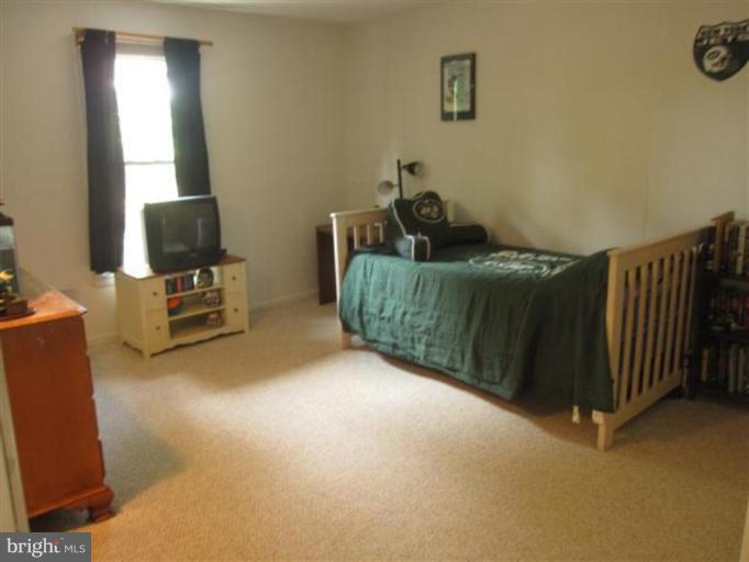 20515 Bucklodge Road Boyds, MD 20841 - Photo 14 of 28 These bedrooms are huge!