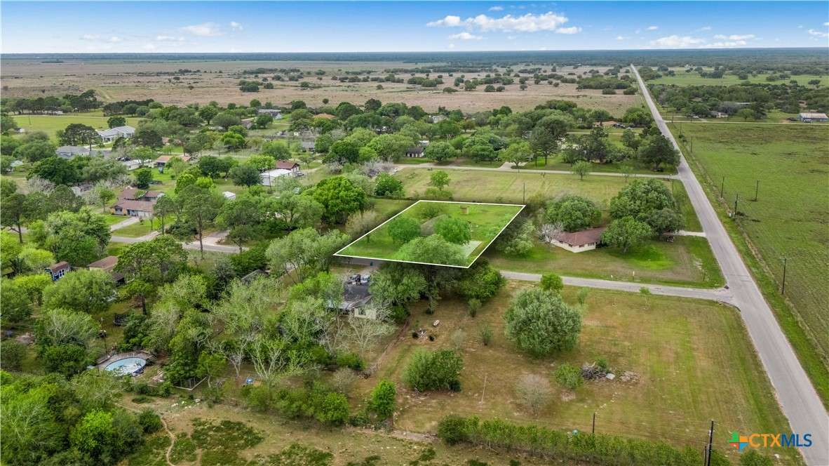 204 James Street Inez, TX 77968 - Photo 34 of 35 a view of a garden