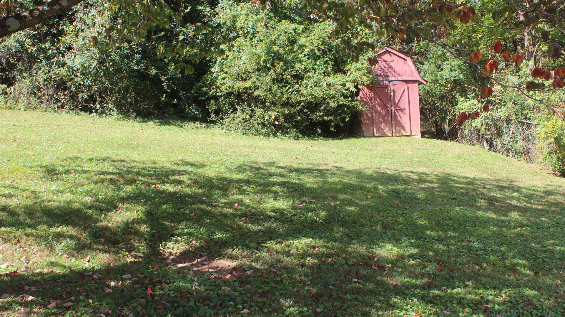 148 Cedar Valley Road Bristol, TN 37620 - Photo 25 of 25 IMG_3179