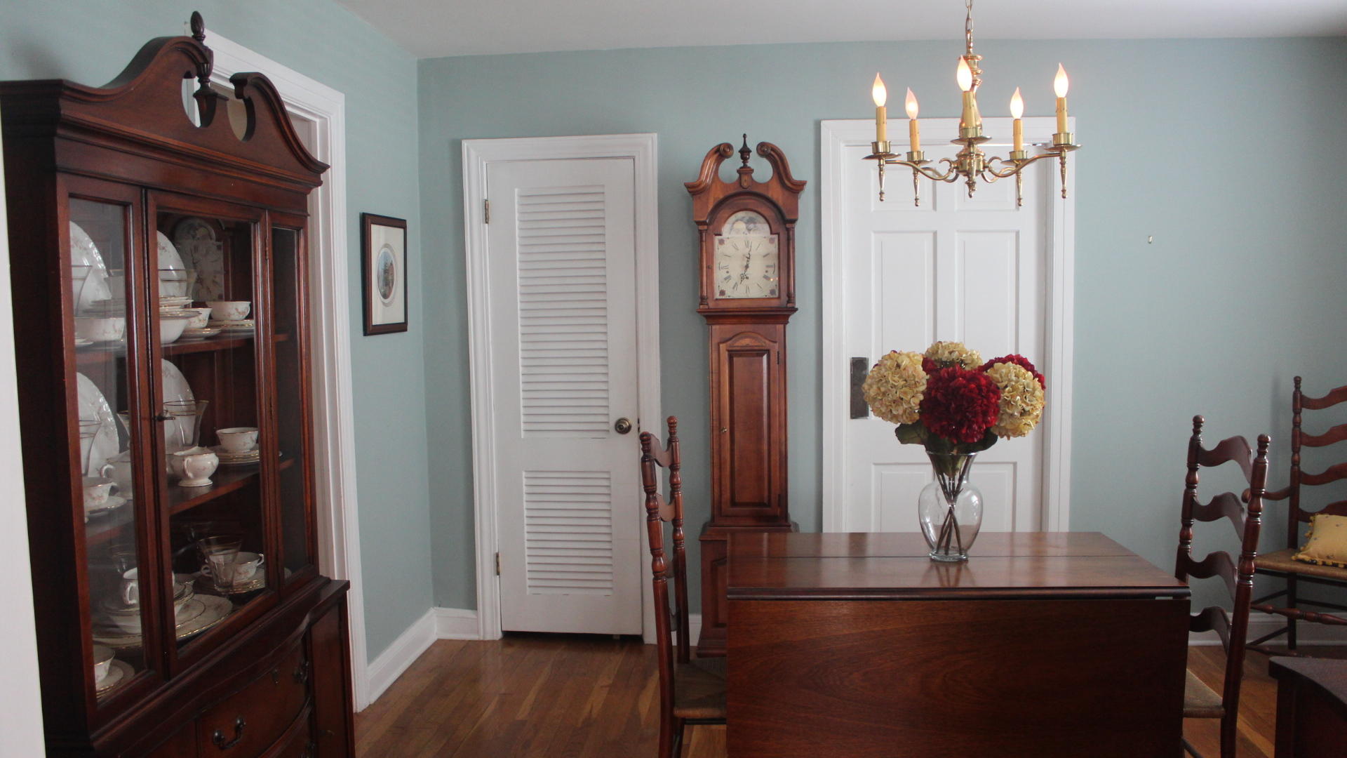 148 Cedar Valley Road Bristol, TN 37620 - Photo 5 of 25 IMG_3142