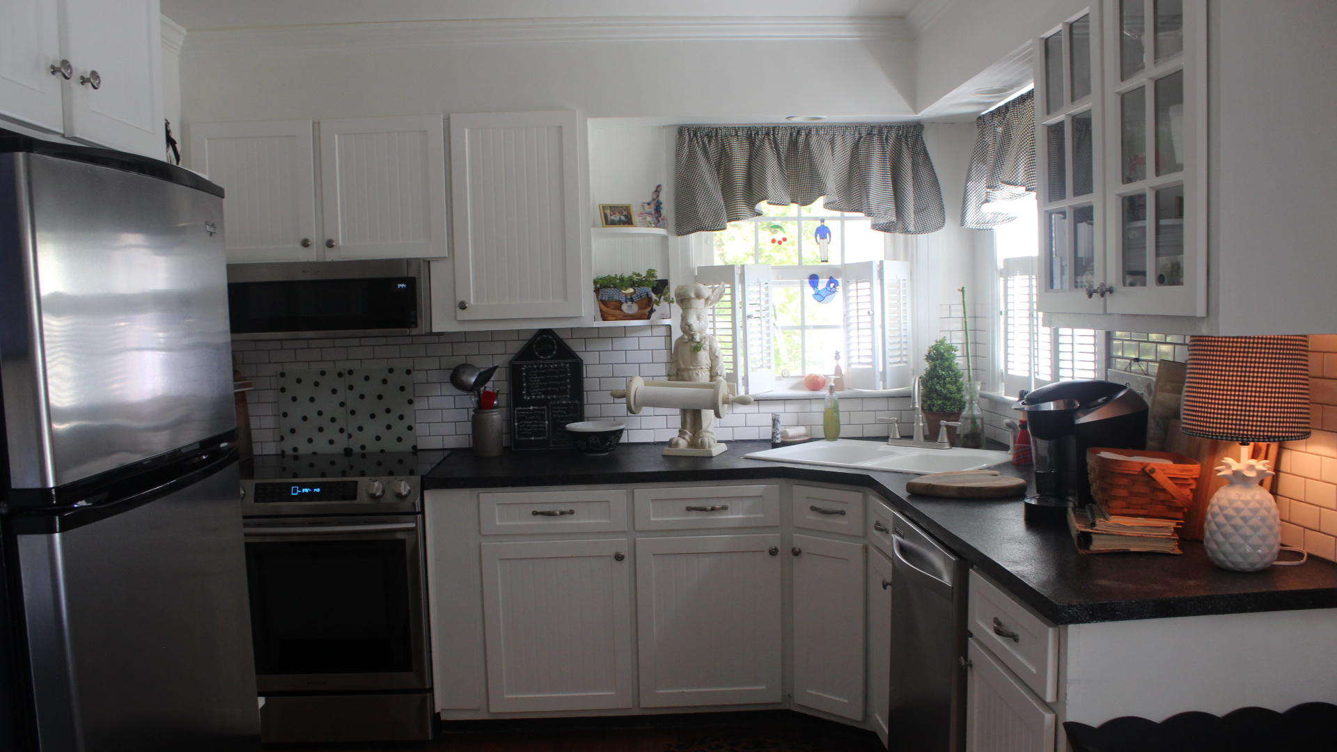 148 Cedar Valley Road Bristol, TN 37620 - Photo 7 of 25 IMG_3146