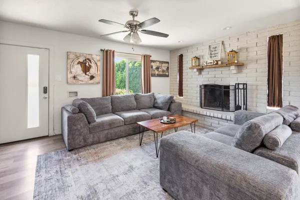 $3,500 | 3846 North 14th Avenue, Phoenix, AZ 85013