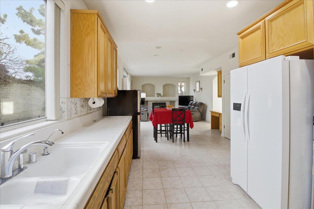 34 Whitman Circle Salinas, CA 93906 - Photo 11 of 43