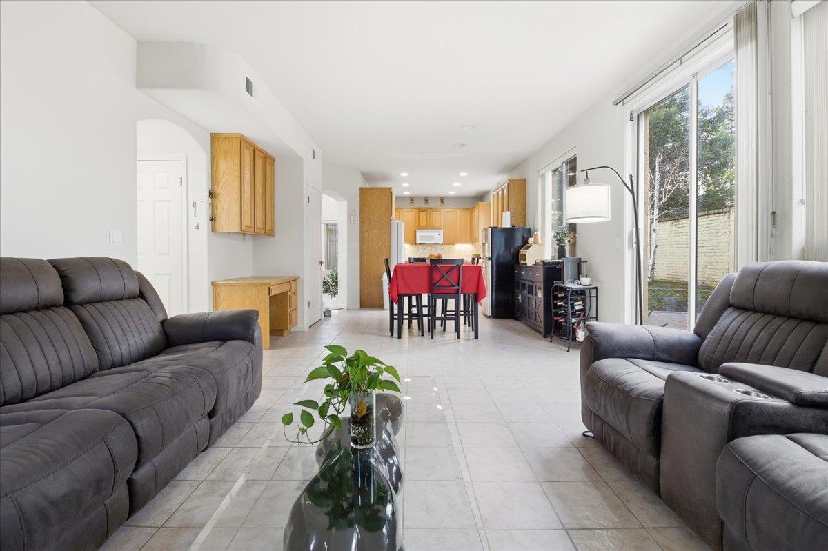 34 Whitman Circle Salinas, CA 93906 - Photo 10 of 43