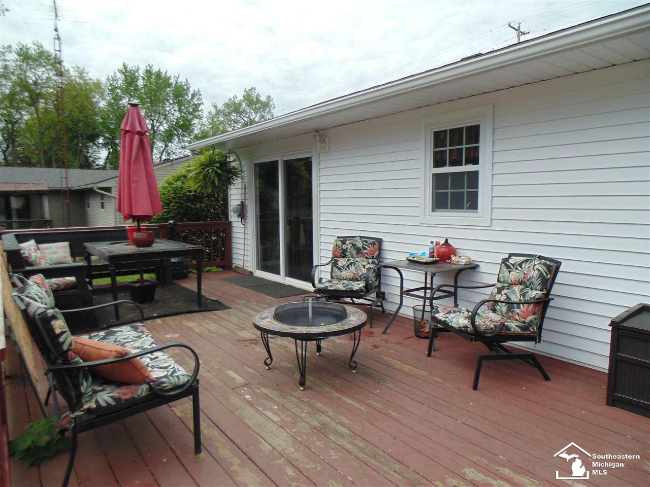 6838 Douglas Road Lambertville, MI 48144 - Photo 21 of 26 50012284-20.JPG