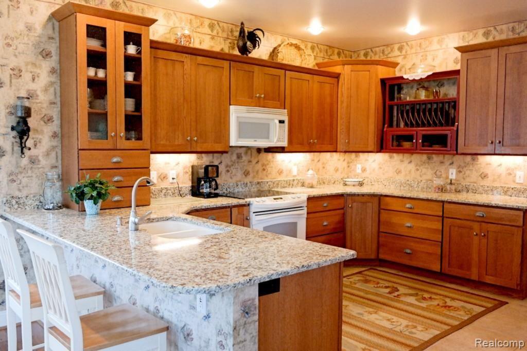 11200 Darwood Road Pinckney, MI 48169 - Photo 5 of 47 SAM_3818 - Copy.jpg
