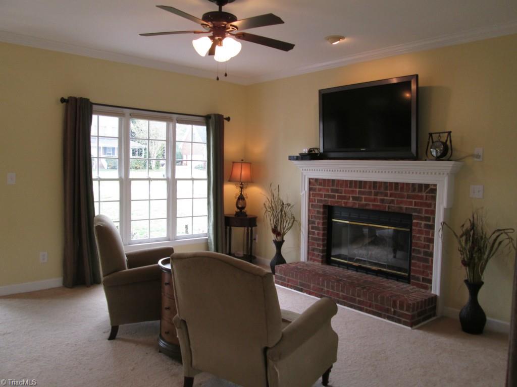 2800 Norwell Court Oak Ridge, NC 27310 - Photo 3 of 22