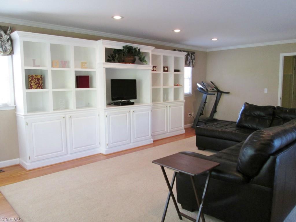 2800 Norwell Court Oak Ridge, NC 27310 - Photo 7 of 22