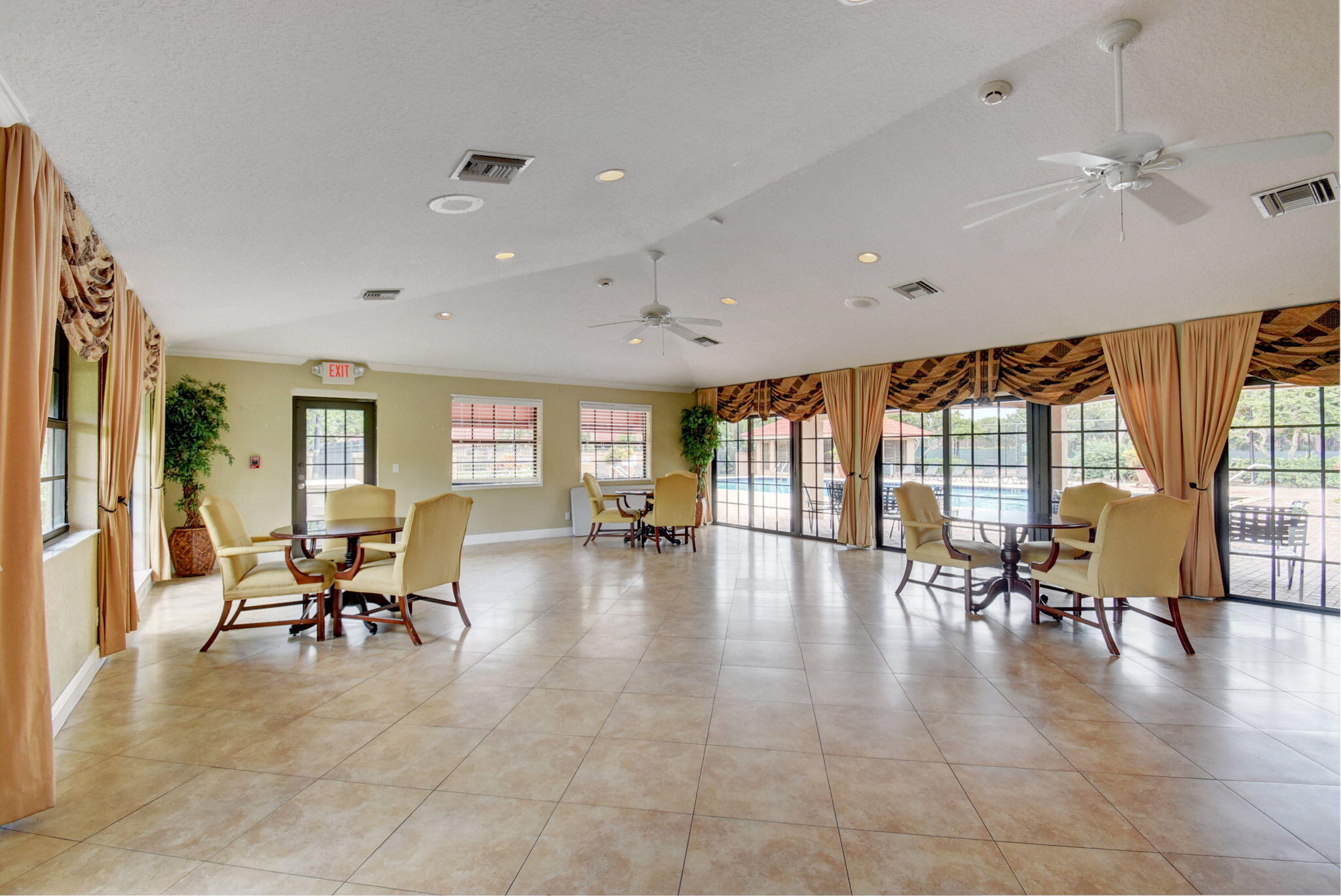 22952 Oxford Place, Unit B Boca Raton, FL 33433 - Photo 37 of 48 46-web-or-mls-Virttuals1 (31)