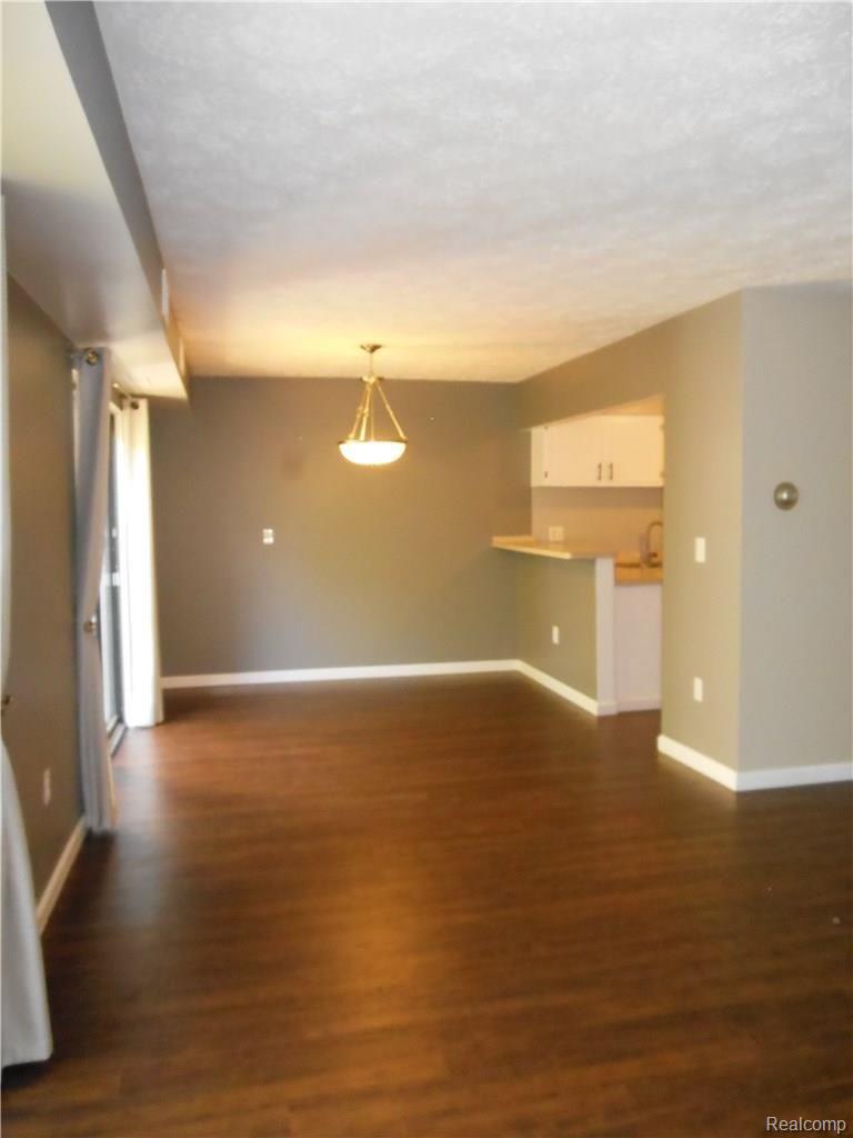1695 Riverside Drive, Unit 11 Rochester, MI 48309 - Photo 27 of 30 riverside 034.JPG