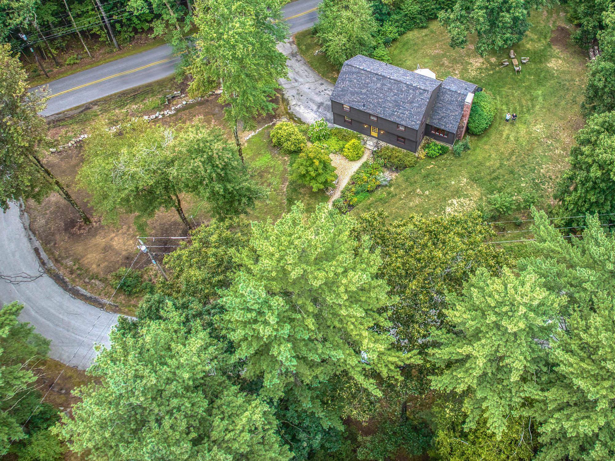 11 Southfield Road Amherst, NH 03031 - Photo 1 of 40