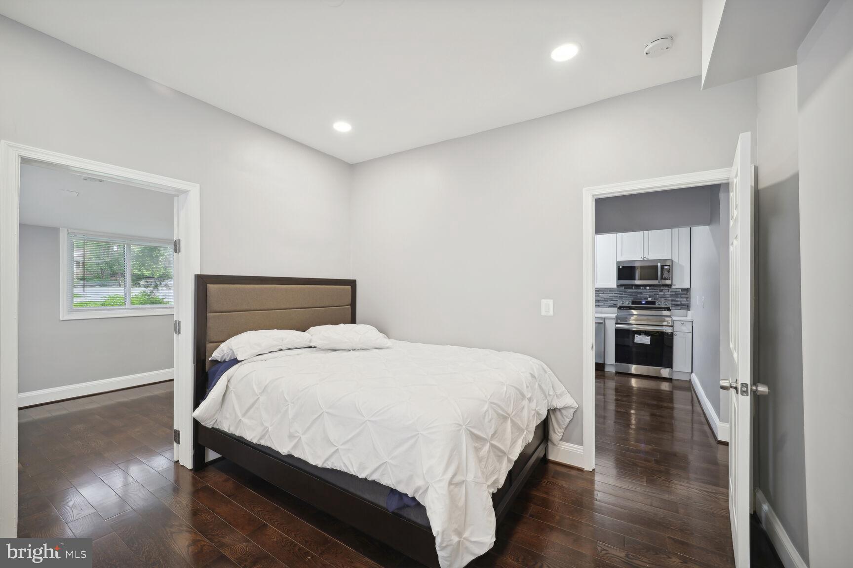 6304 45th Place Riverdale, MD 20737 - Photo 6 of 19 Bedroom 1