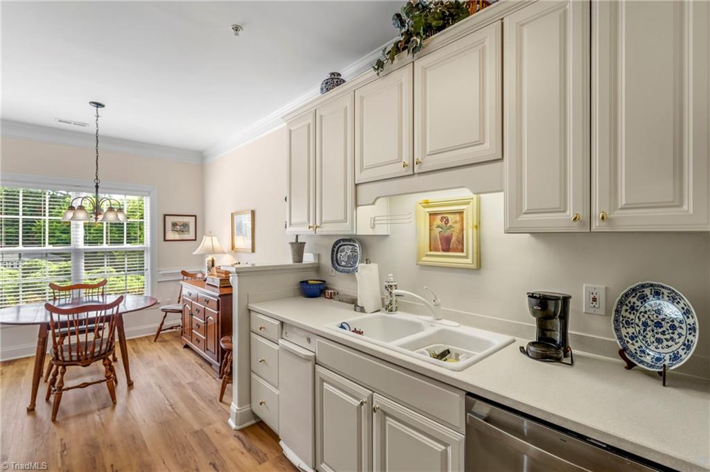 524 College Road, Unit 207 Greensboro, NC 27410 - Photo 12 of 31