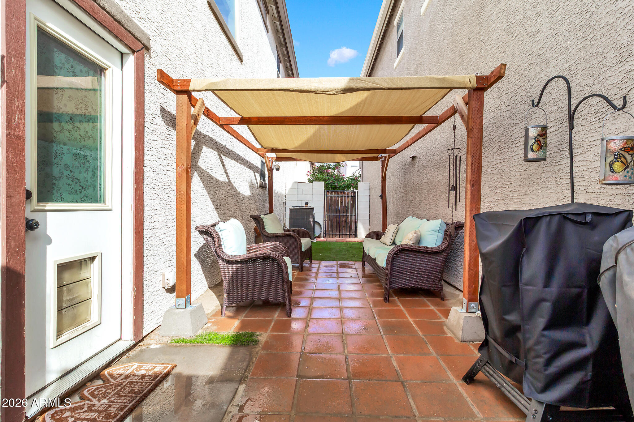 2879 South Key Biscayne Drive Gilbert, AZ 85295 - Photo 18 of 29 2879 S Key Biscayne Dr-50_(2048)