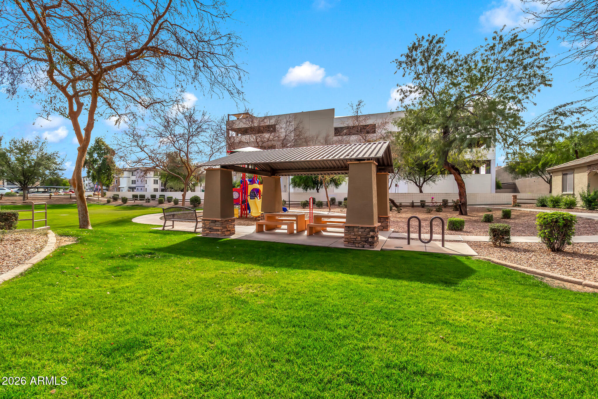 2879 South Key Biscayne Drive Gilbert, AZ 85295 - Photo 23 of 29 2879 S Key Biscayne Dr-47_(2048)