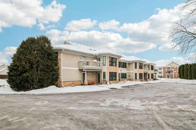 $320,000 | 5397 Blue Bill Park Drive South, Unit 8, Waunakee, WI 53597