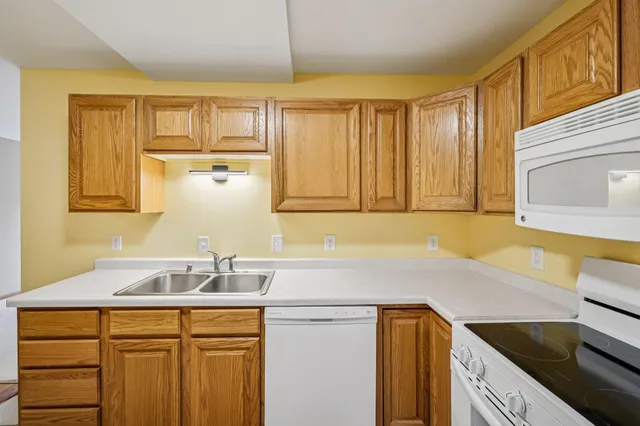 $320,000 | 5397 Blue Bill Park Drive South, Unit 8, Waunakee, WI 53597