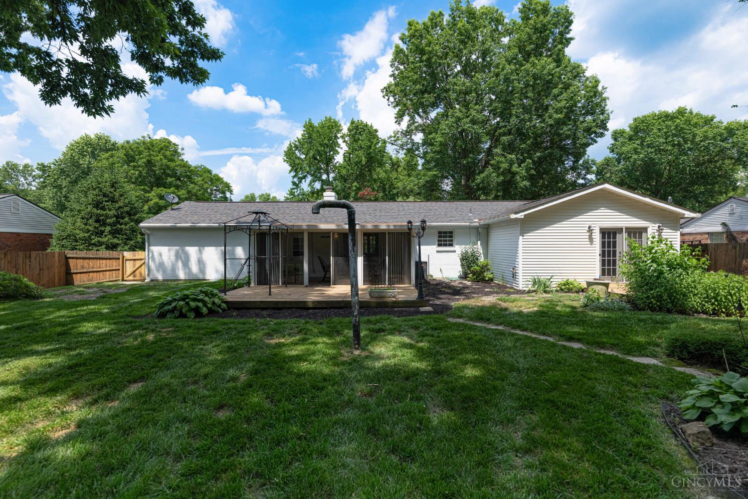 567 Lang Road Cincinnati, OH 45244 - Photo 34 of 35