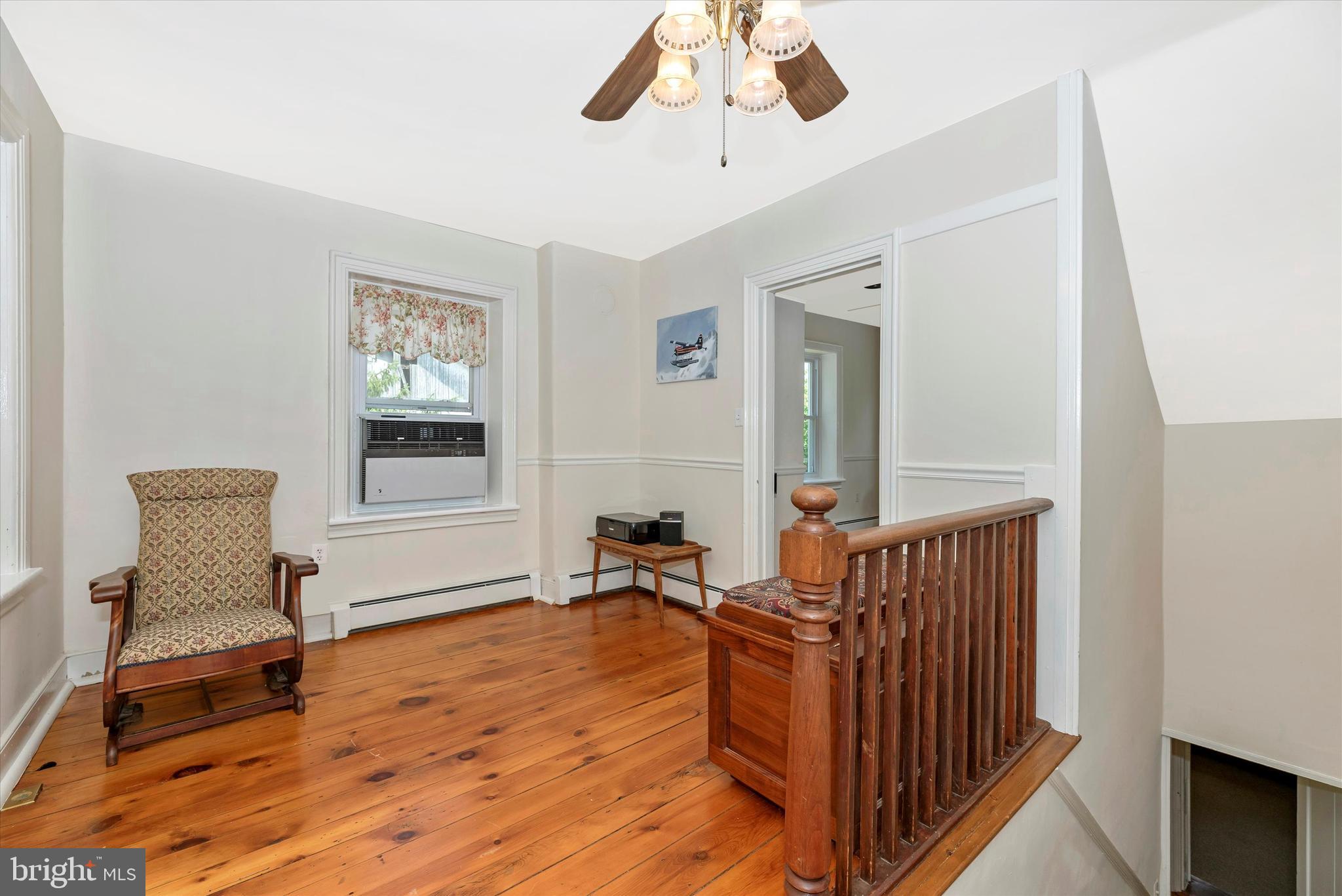 13731 Kretsinger Road Smithsburg, MD 21783 - Photo 21 of 59 Upstairs Landing