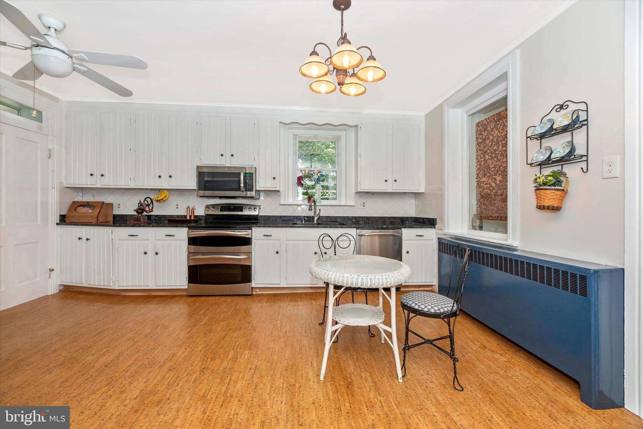 13731 Kretsinger Road Smithsburg, MD 21783 - Photo 4 of 59 Kitchen