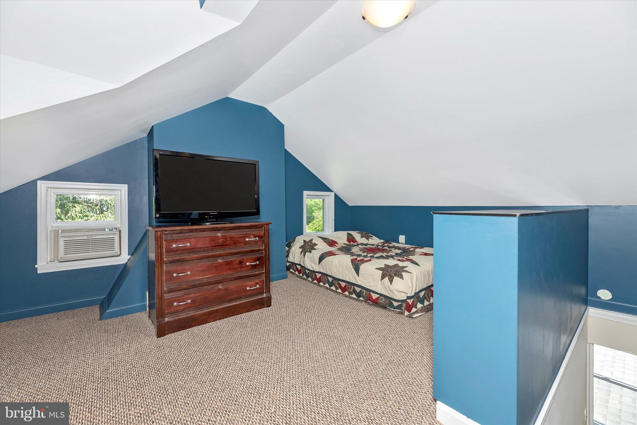 13731 Kretsinger Road Smithsburg, MD 21783 - Photo 33 of 59 Walk-Up Attic