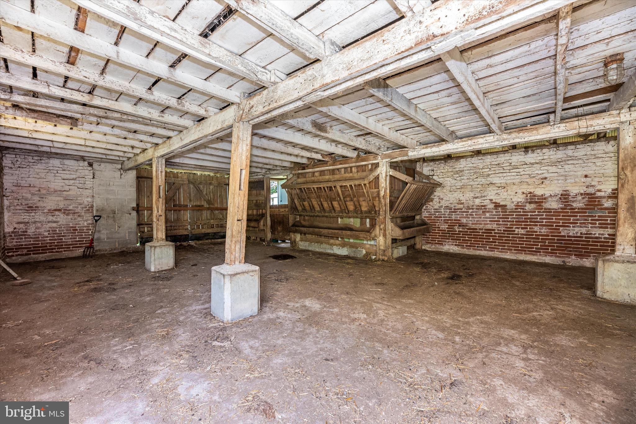 13731 Kretsinger Road Smithsburg, MD 21783 - Photo 46 of 59 Barn Interior