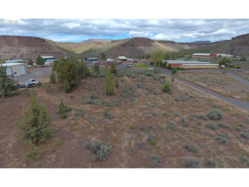 Southwest Commercial Loop Road Terrebonne, OR 97760 - Photo 11 of 18 Gallery Image 11