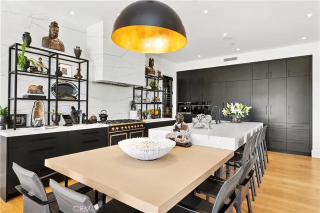 $15,970,000 | 1521 Bayadere Terrace, Corona del Mar, CA 92625