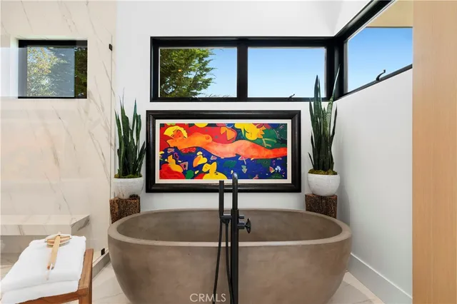 $15,970,000 | 1521 Bayadere Terrace, Corona del Mar, CA 92625