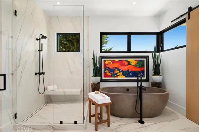 $15,970,000 | 1521 Bayadere Terrace, Corona del Mar, CA 92625