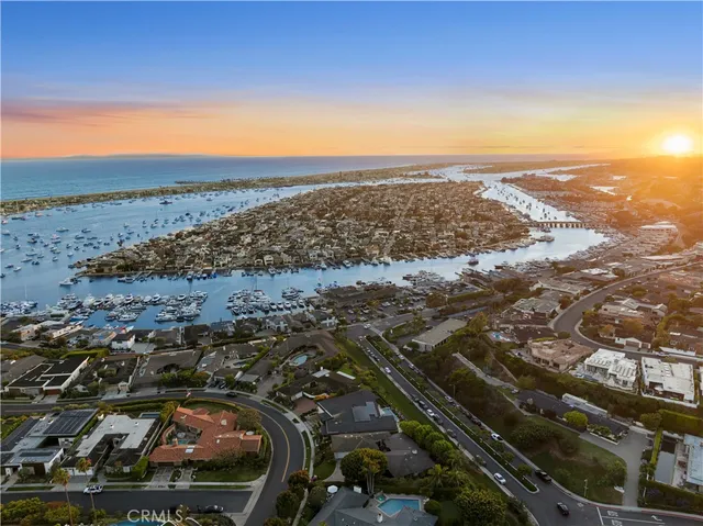$15,970,000 | 1521 Bayadere Terrace, Corona del Mar, CA 92625