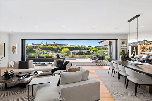 $15,970,000 | 1521 Bayadere Terrace, Corona del Mar, CA 92625