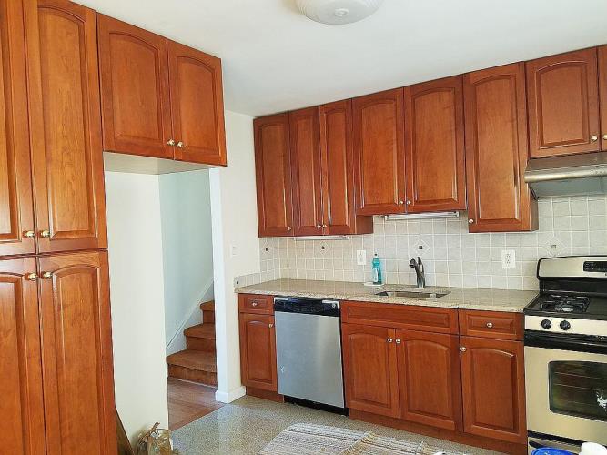 10 Ovington Drive Hamilton, NJ 08620 - Photo 15 of 19