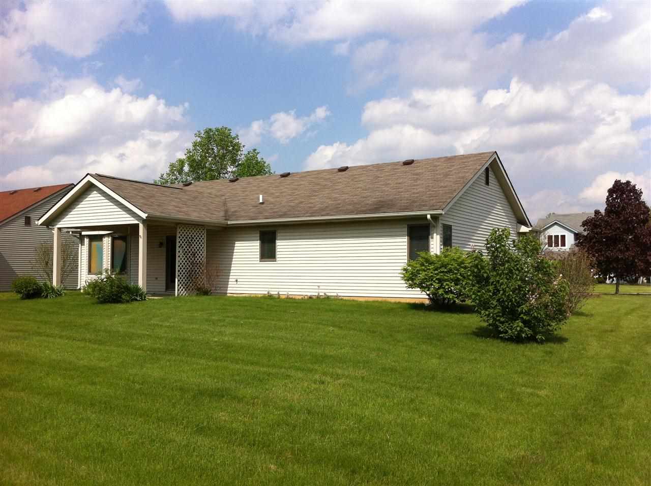6136 Shadow Ridge Place Fort Wayne, IN 46804 - Photo 3 of 19 Gallery Image 3